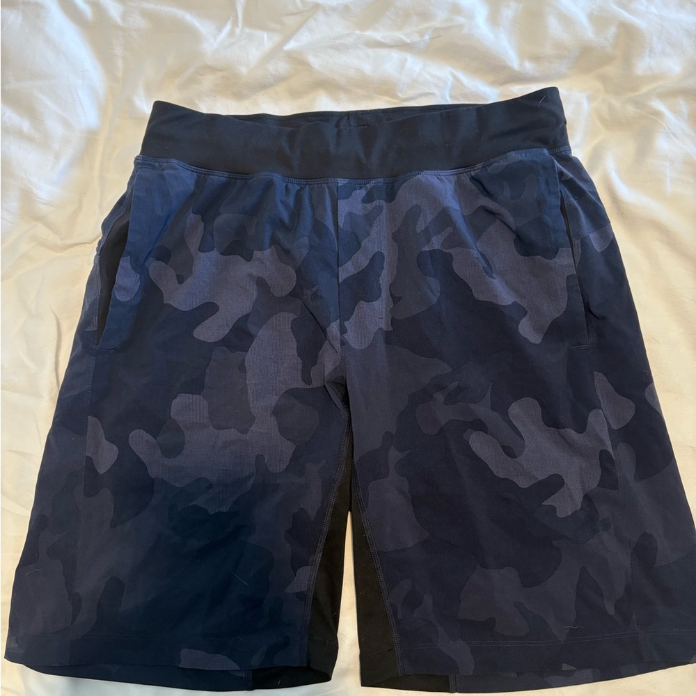 Men's Camo Shorts - Black and Gray
